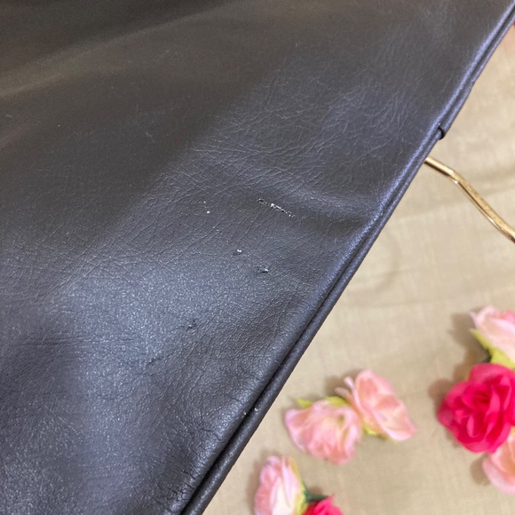 Claire's Hanging Travel Bag, Black - Picture 13 of 13